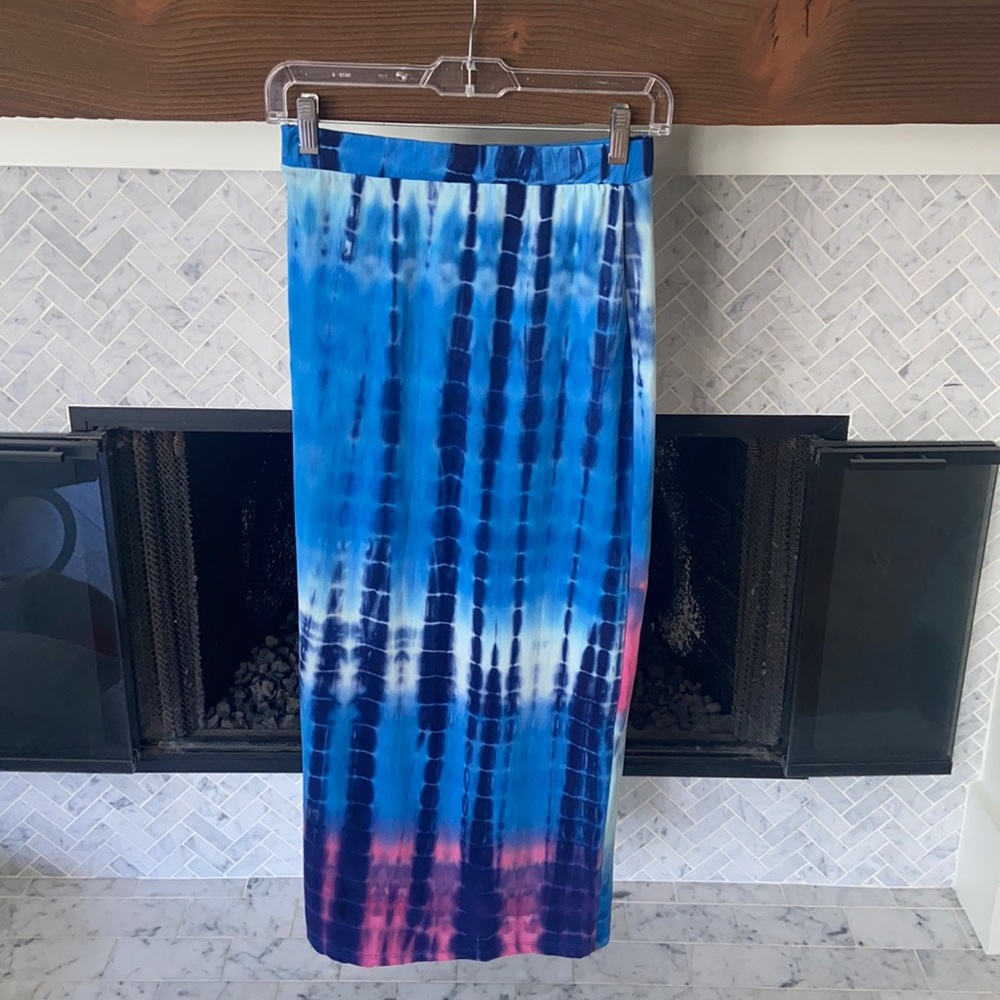 SIZE S TIE DYE SKIRT